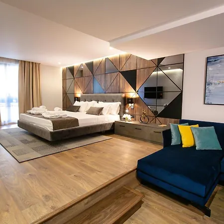 Otel Sokrati Selitë e Vogël